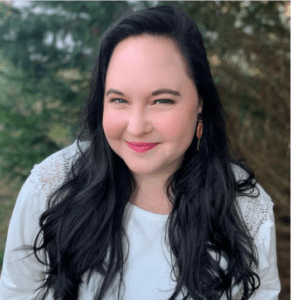 Read more about the article Podcast Episode 15: The Life of a Virtual Assistant with Hannah Lanham